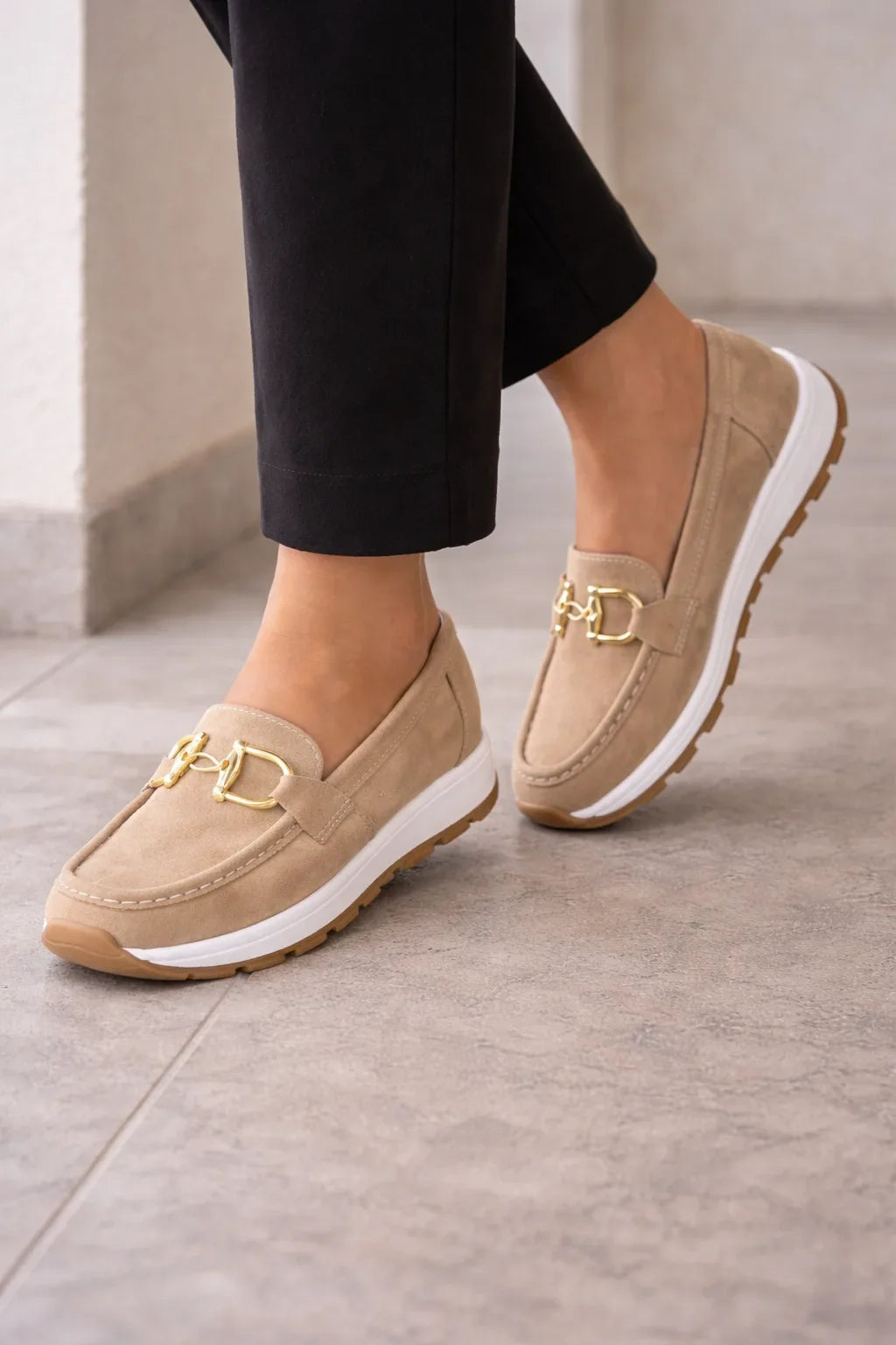 Women's Loafers with Bit Detail and Platform Sole - 1