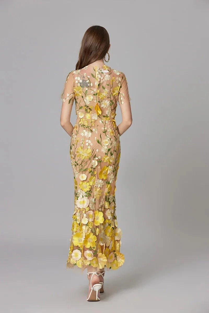 Women's Maxi Dress Sleeveless with Floral Appliqué and Crew Neckline - 17